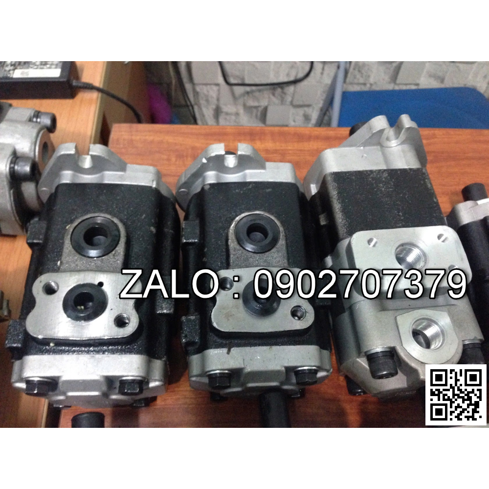 Cung cấp phụ tùng xe nâng điện đứng lái 2.5 tấn Doosan