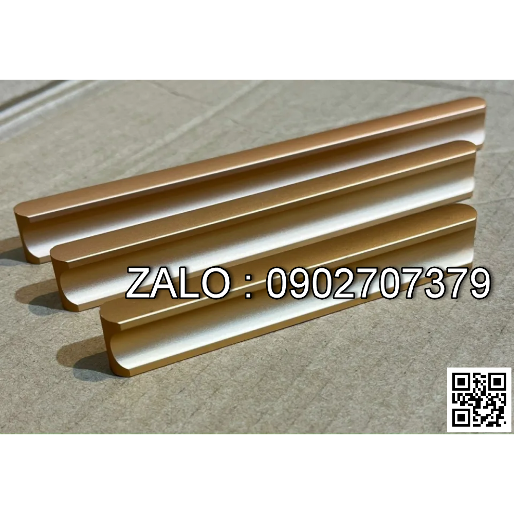 Tay nắm 805 96 Vàng/Đen