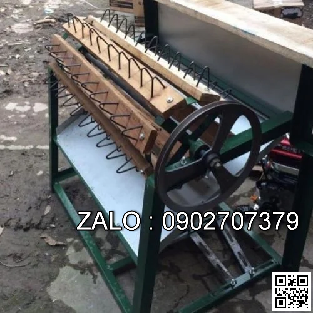 Máy Tuốt Lúa Đạp Chân