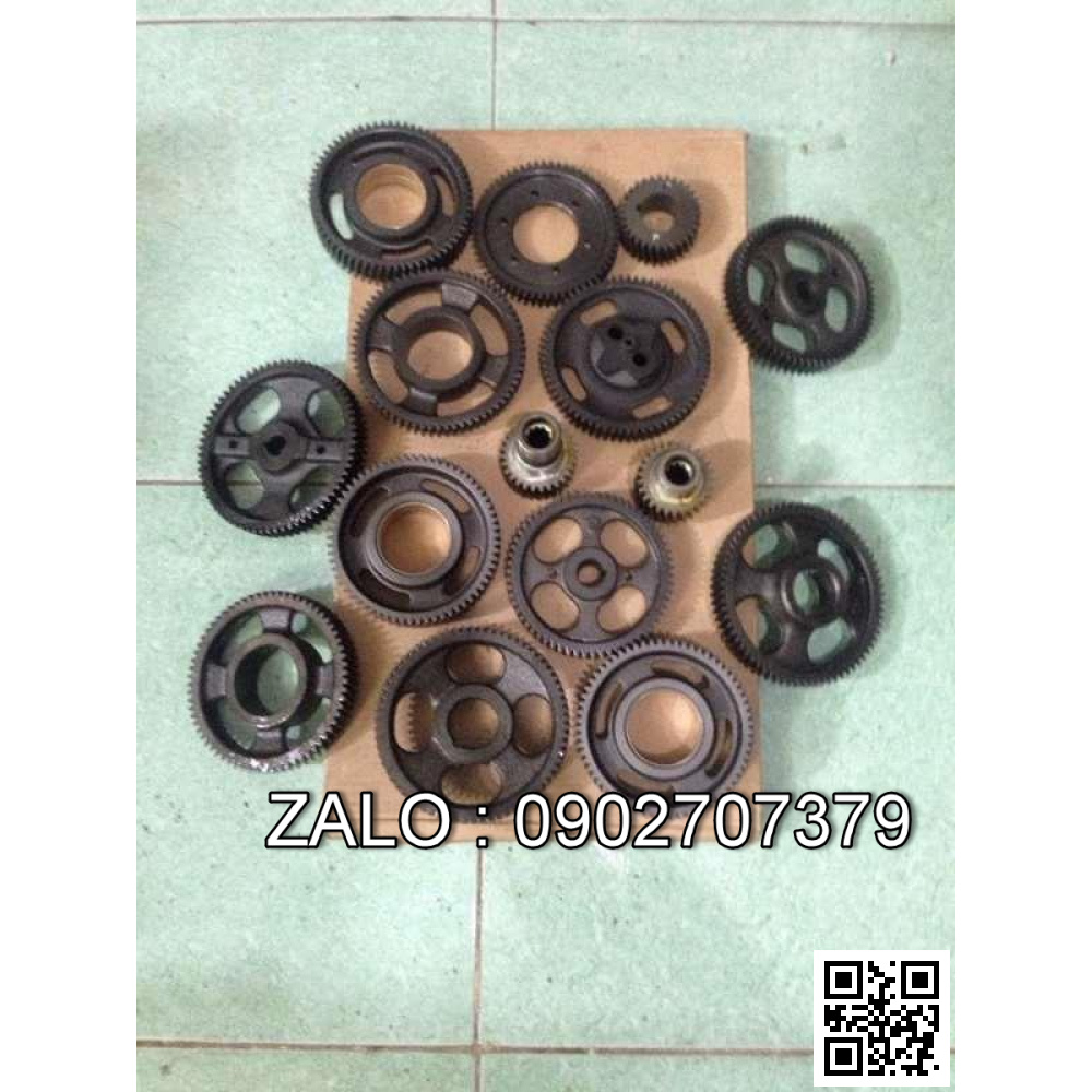 Bộ nhông đầu động cơ VM MOTORI HR 494 , 4 CYL , CM3