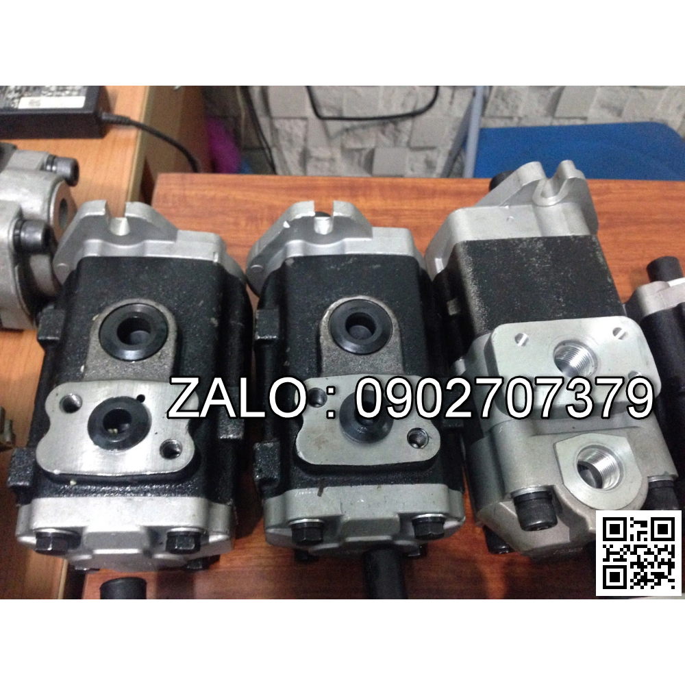 Cung cấp phụ tùng xe nâng xăng 3.5 tấn Komatsu