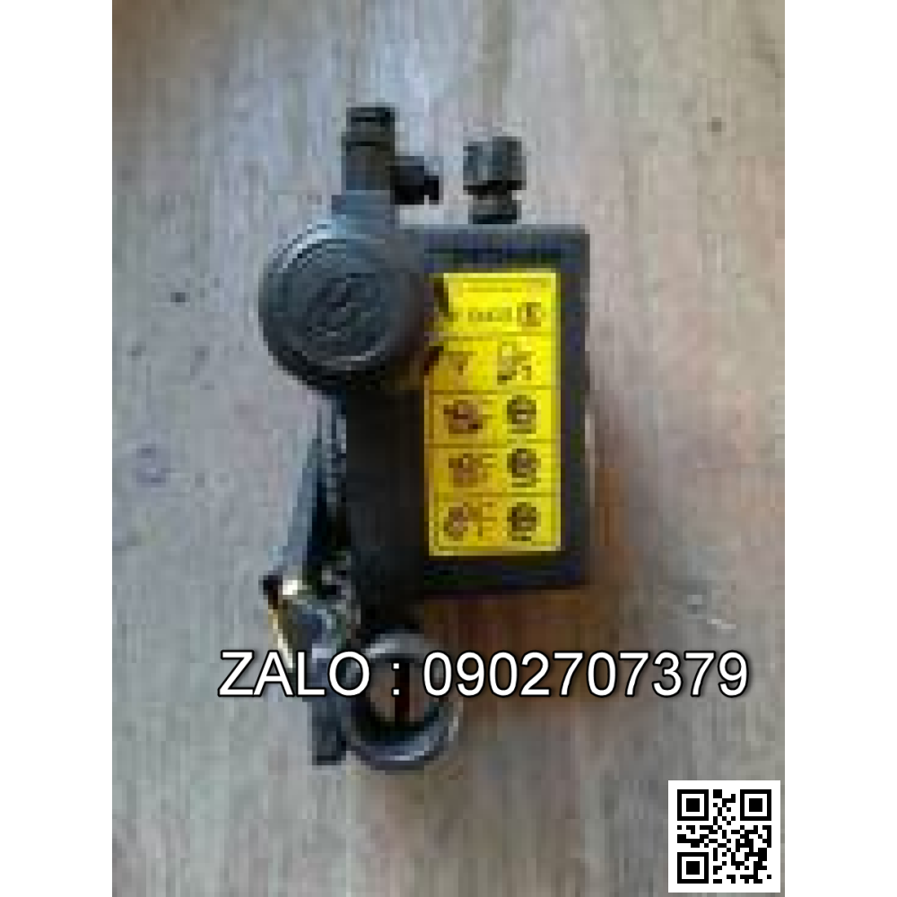 Bơm tay cabin Hyundai 643907A032