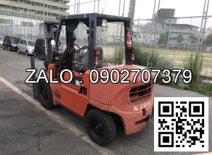 Xe nâng Nissan F04D35T