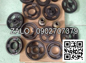 Bộ nhông đầu động cơ 4D94LE KOMATSU mới 100%