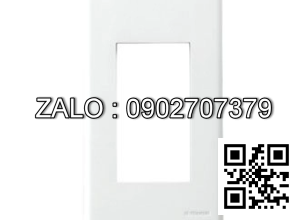 Mặt công tắc dùng cho 3 thiết bị Panasonic WEG6503-1