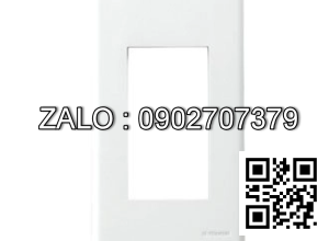 Mặt công tắc dùng cho 3 thiết bị Panasonic WEV68030MH