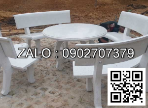 Bàn ghế đá