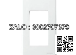 Mặt công tắc dùng cho 3 thiết bị Panasonic WEV68030MH