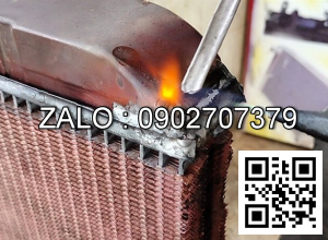 Sửa két nước bị hư ống giải nhiệt