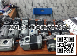 Sửa chữa xe nâng dầu 12.0 tấn Crown