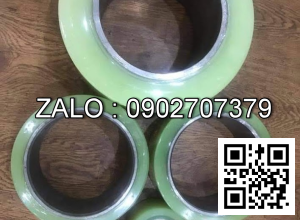 Thay vỏ xe nâng dầu Toyota