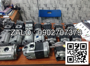 Sửa chữa xe nâng xăng 4.5 tấn Crown